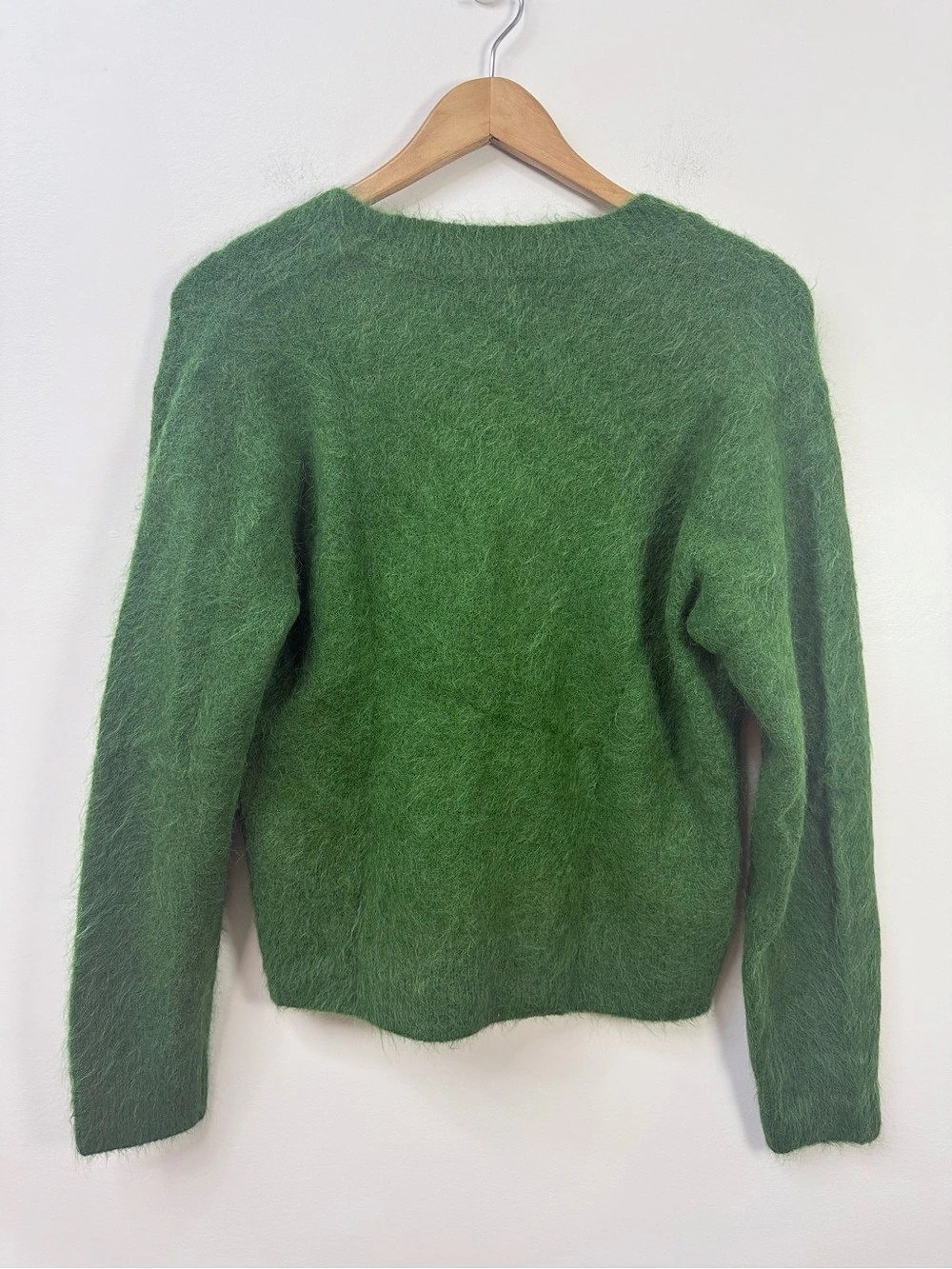 Pistola Kit Fuzzy V-Neck Longsleeve Pullover Sweater size XS - Picture 3 of 7